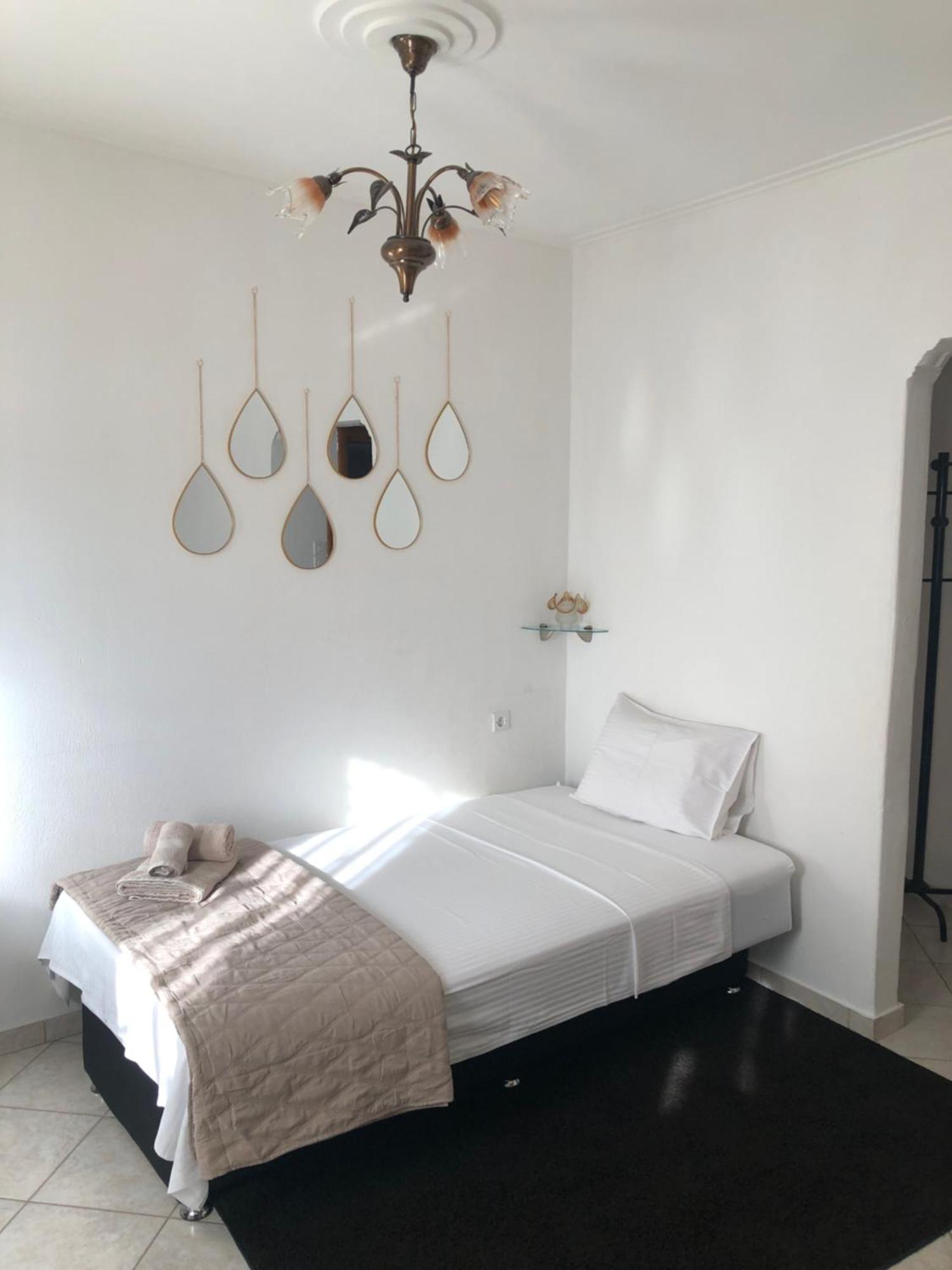 Villa Eleni'S Meteora à Kalambaka Extérieur photo